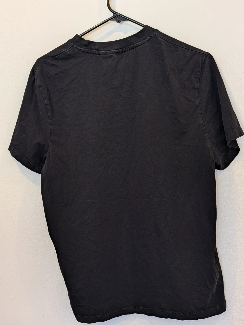 ASOS Design Classic Black Crew Neck T-Shirt - Men - Picture 3 of 4